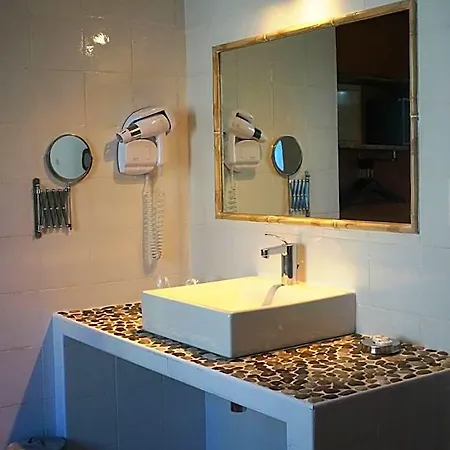 Hotel Le Saint Jean 3*